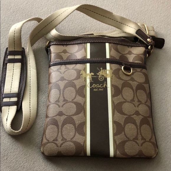 Coach Handbags - Coach Crossbody